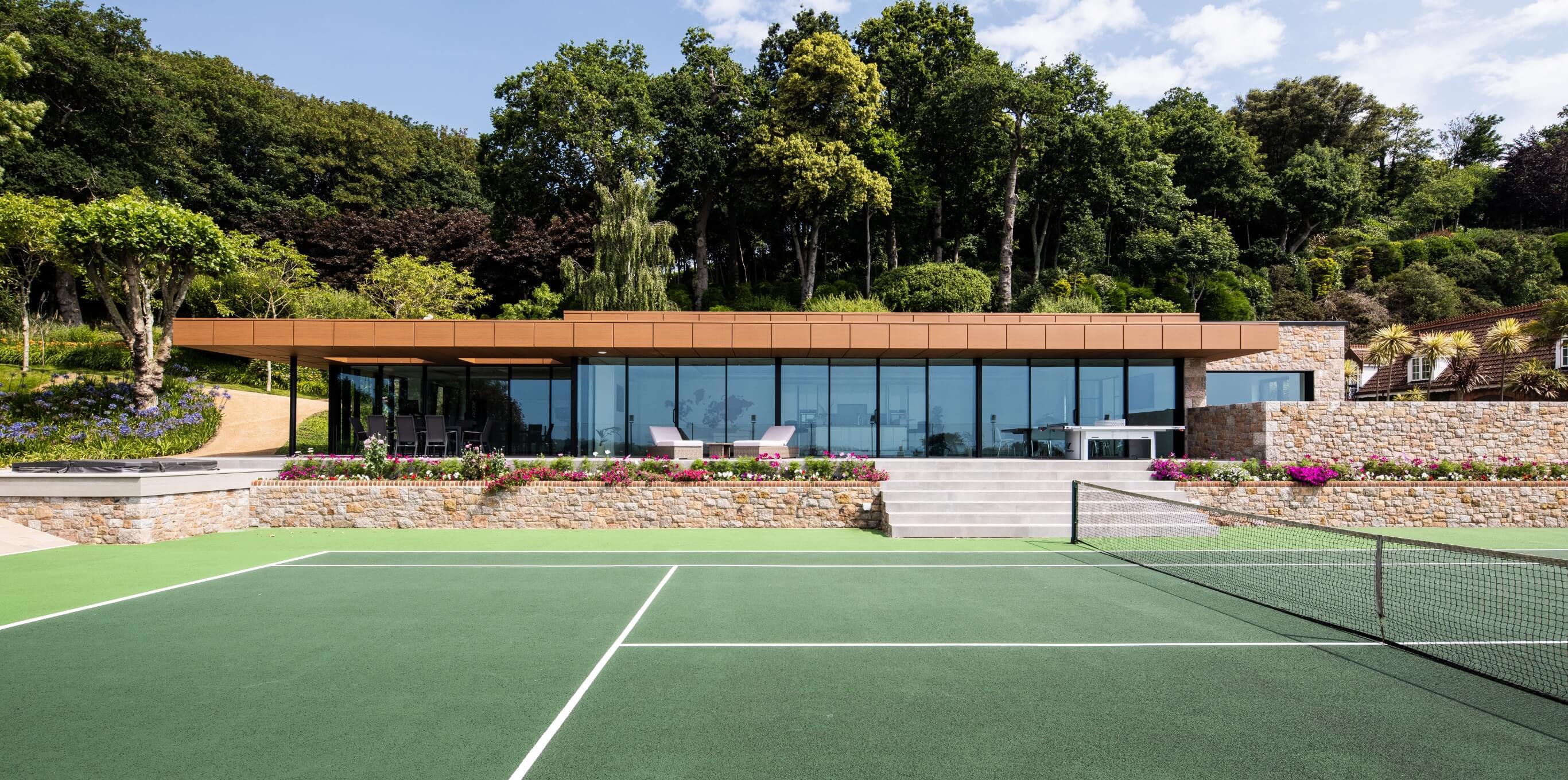Aluminium windows, doors, framed and frameless constructions